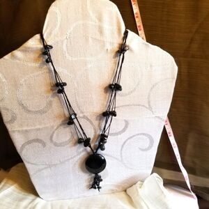 Ladies Black Agate Multi-Strand Round Pendant Necklace EUC Approx. 16.5 Inches